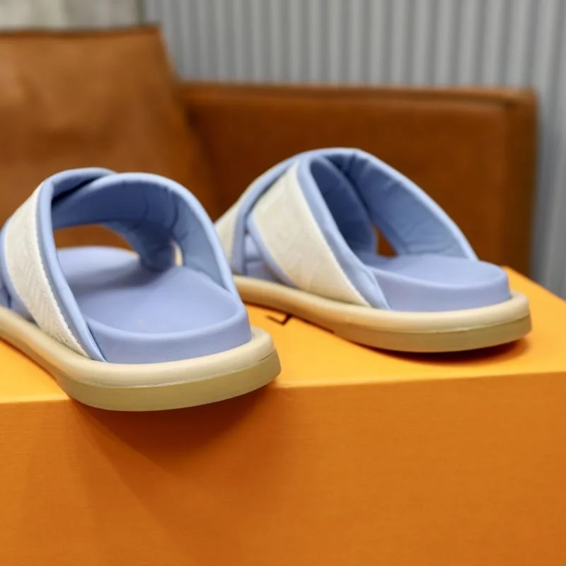Louis Vuitton Slippers Chic 30728