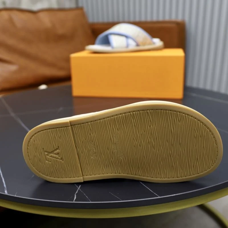 Durable Louis Vuitton Slippers 30707