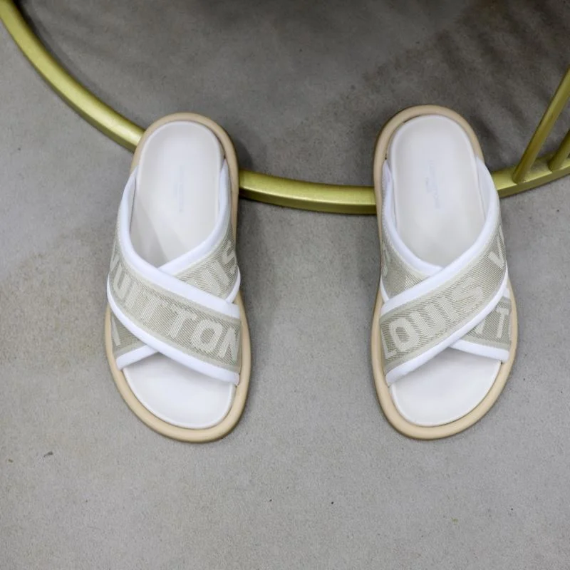 UrbanChic Louis Vuitton Slippers 30726