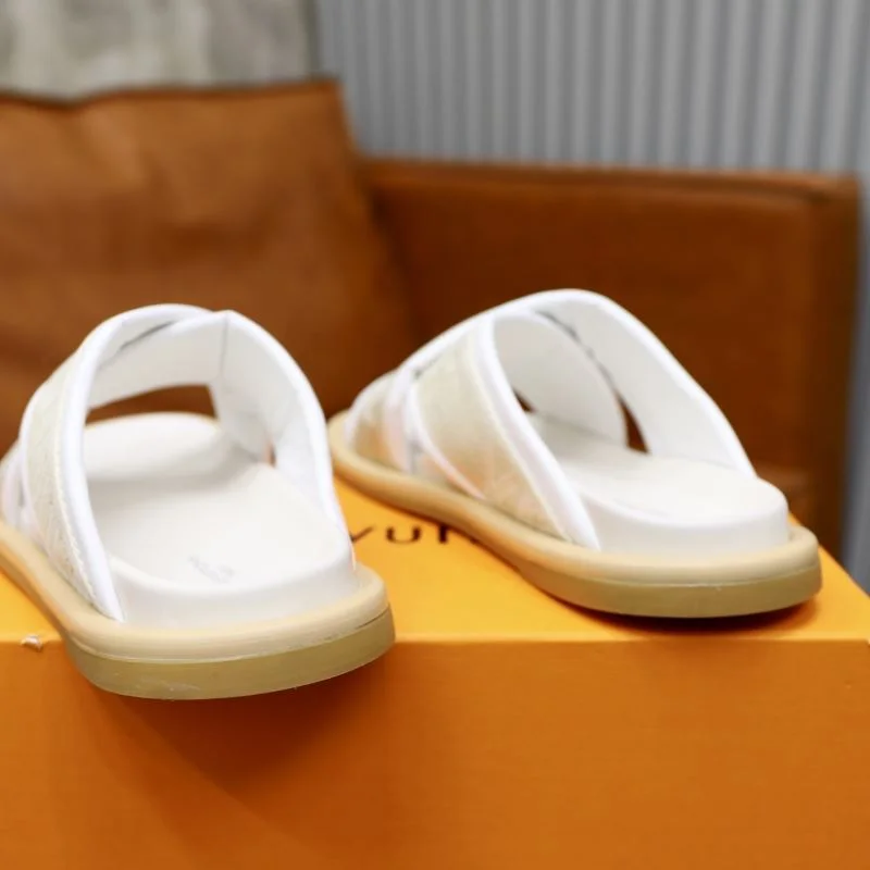 UrbanChic Louis Vuitton Slippers 30726