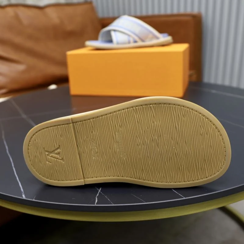 Premium Louis Vuitton Slippers 30704