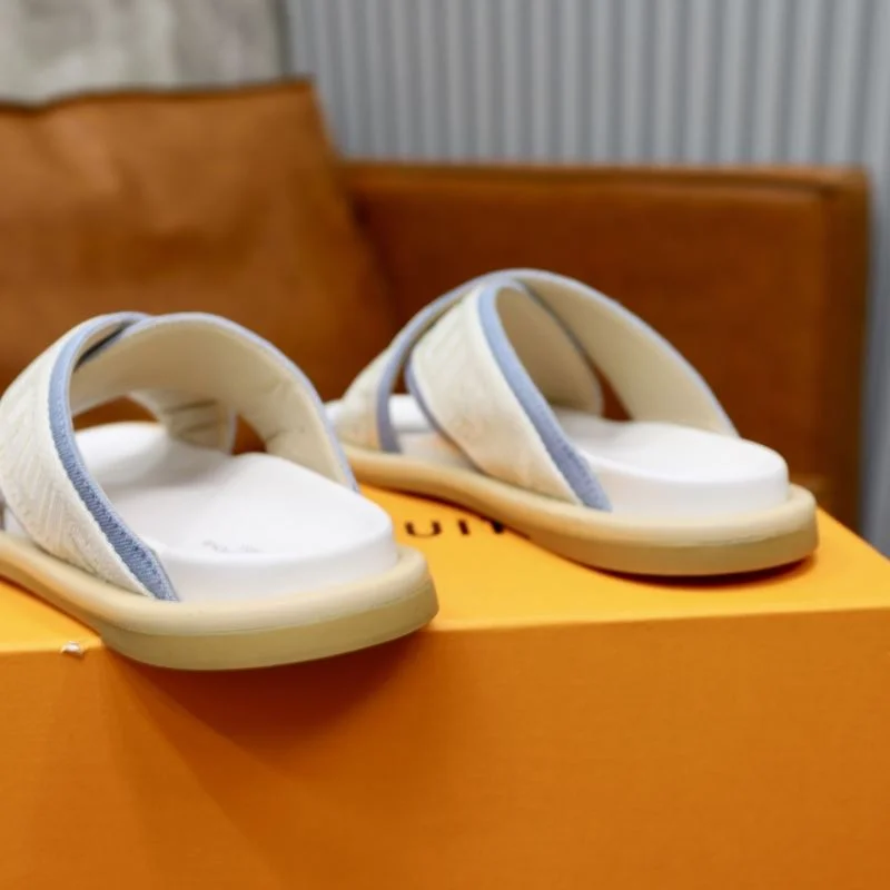 Premium Louis Vuitton Slippers 30705