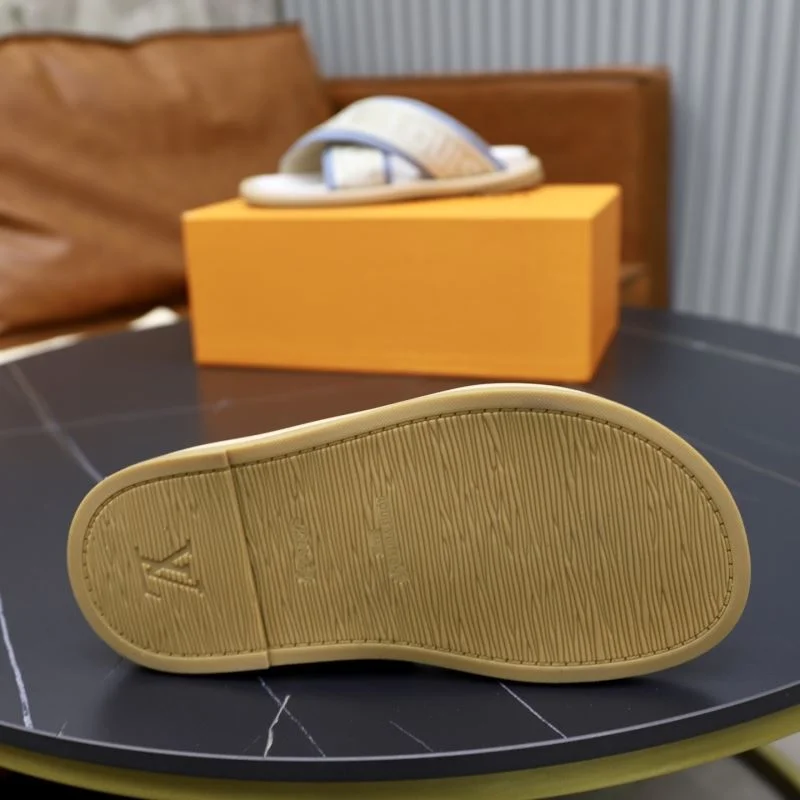 Premium Louis Vuitton Slippers 30705
