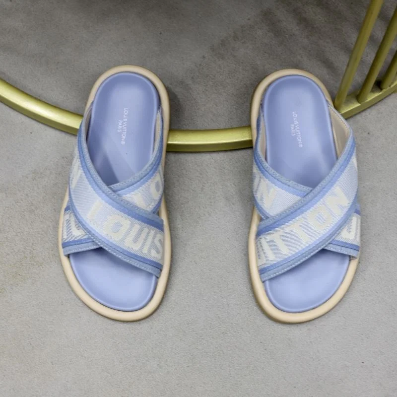 Louis Vuitton Slippers Unisex 30695