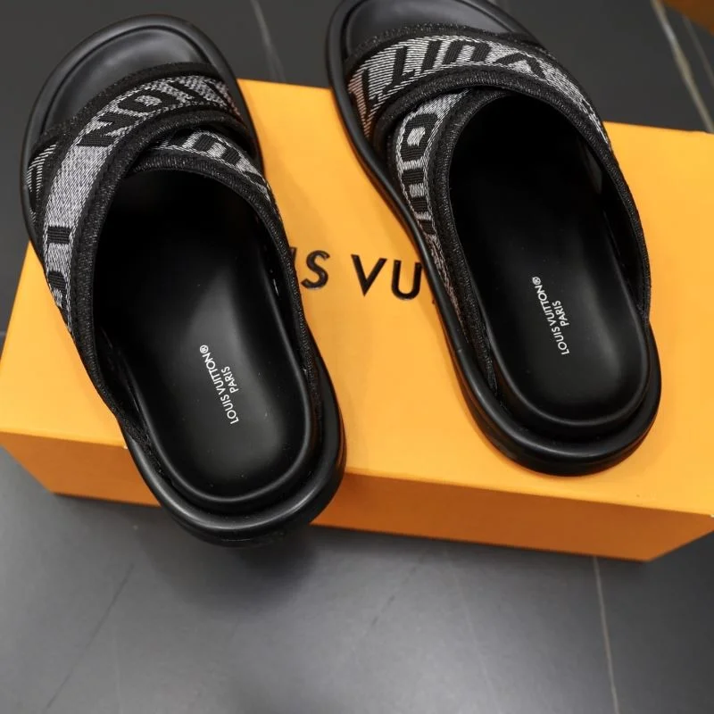 RelaxedFit Louis Vuitton Slippers 30699