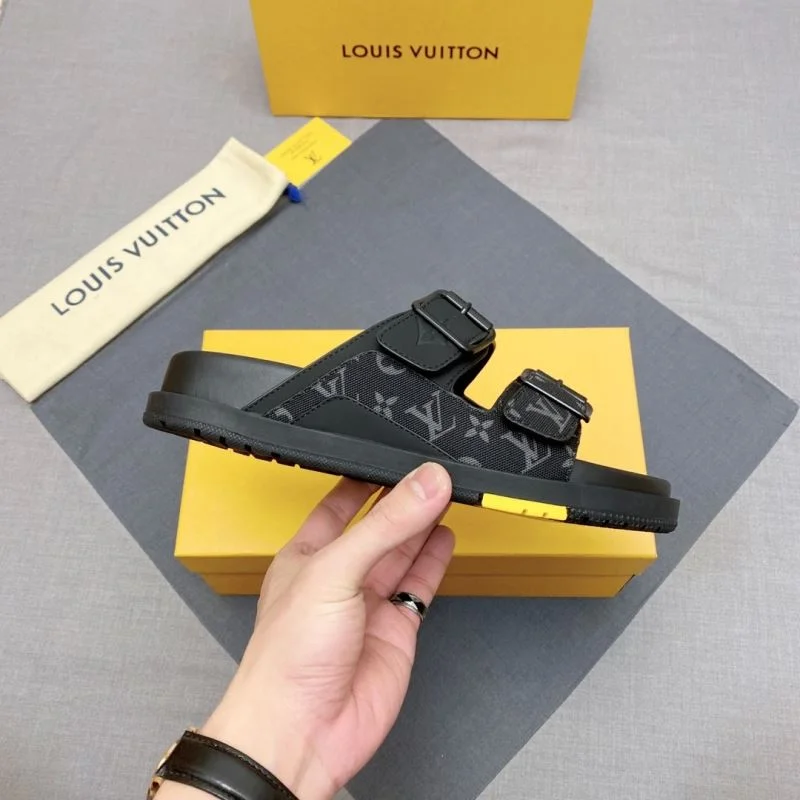 Louis Vuitton Slippers ZipUp 30664