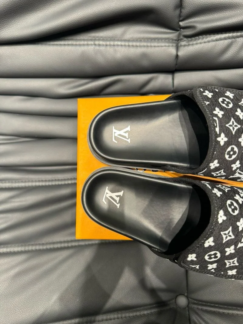 Louis Vuitton Slippers TravelReady 30667