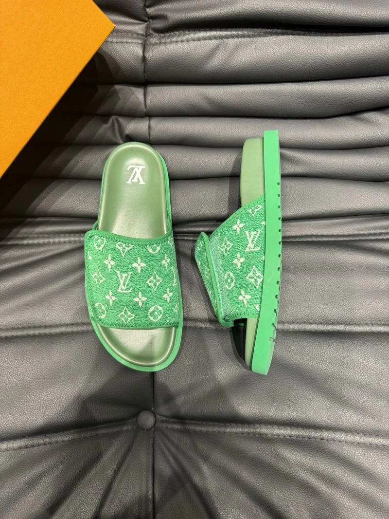 Lightweight Louis Vuitton Slippers 30671