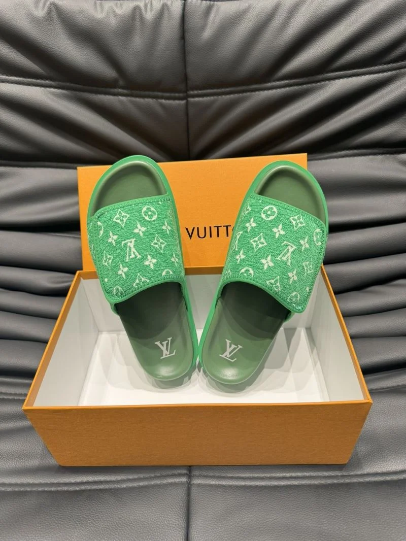 Lightweight Louis Vuitton Slippers 30671