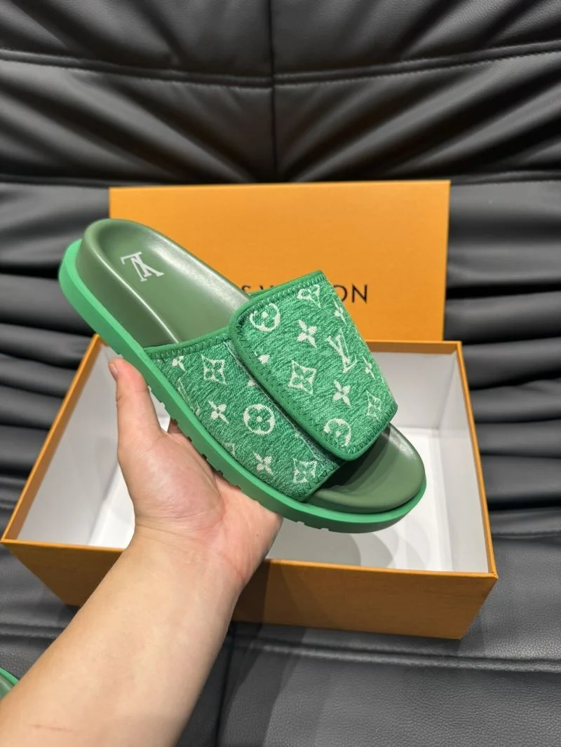 Lightweight Louis Vuitton Slippers 30671