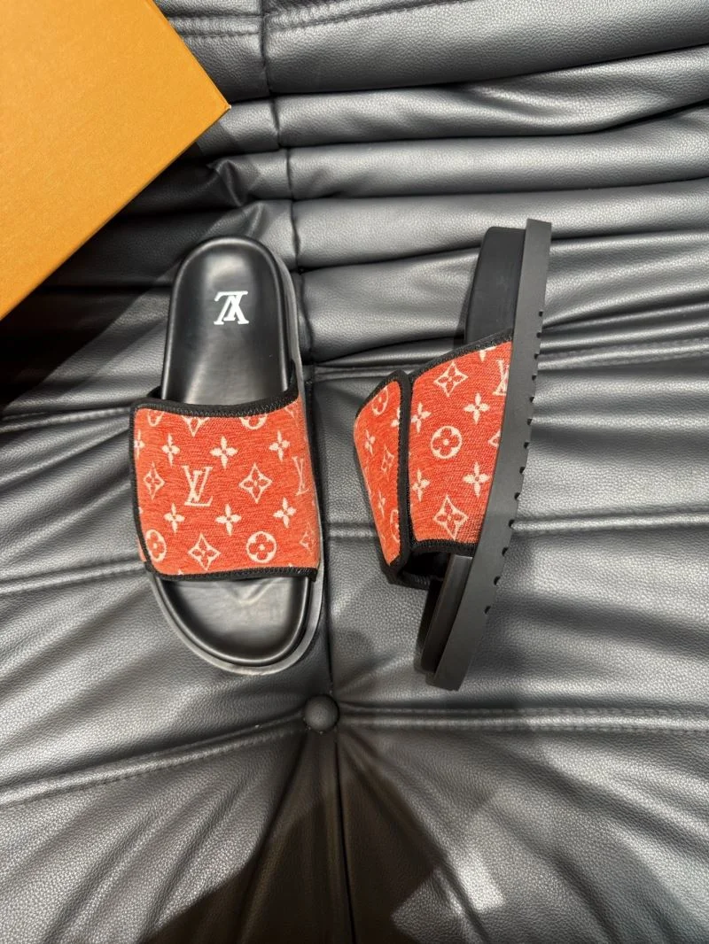 Elegant Louis Vuitton Slippers 30675