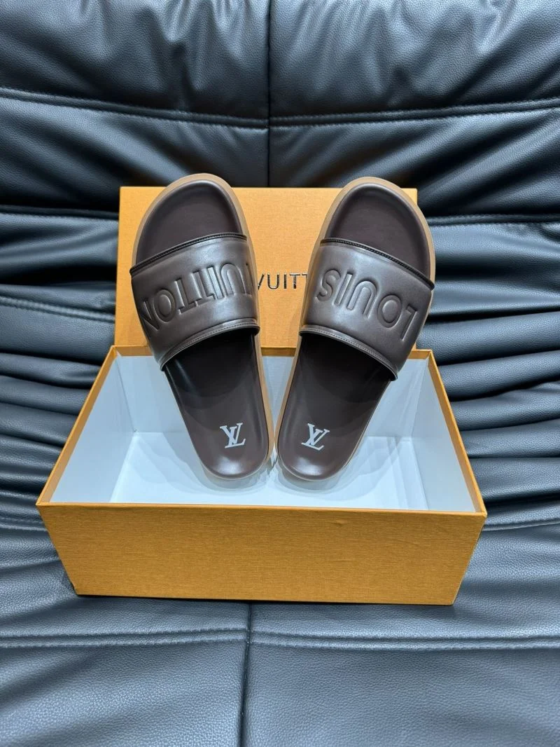 Louis Vuitton Slippers Sleek 30654