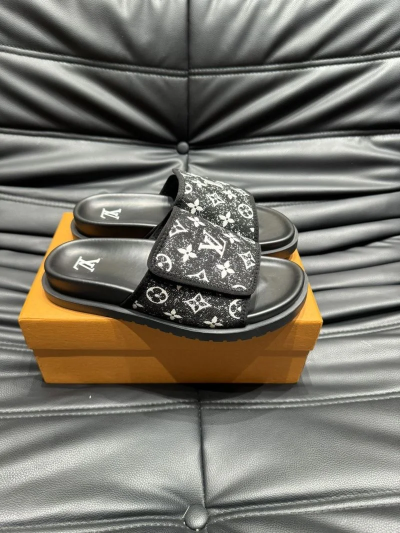 Louis Vuitton Slippers Compact 30639