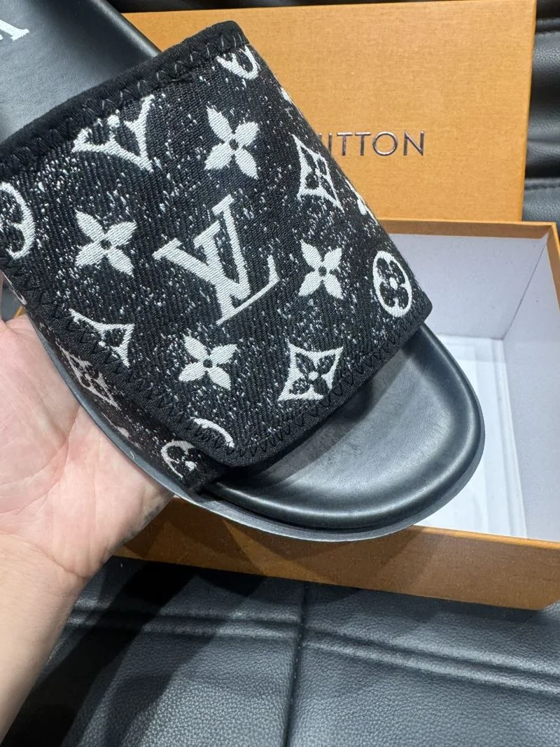Louis Vuitton Slippers Compact 30639