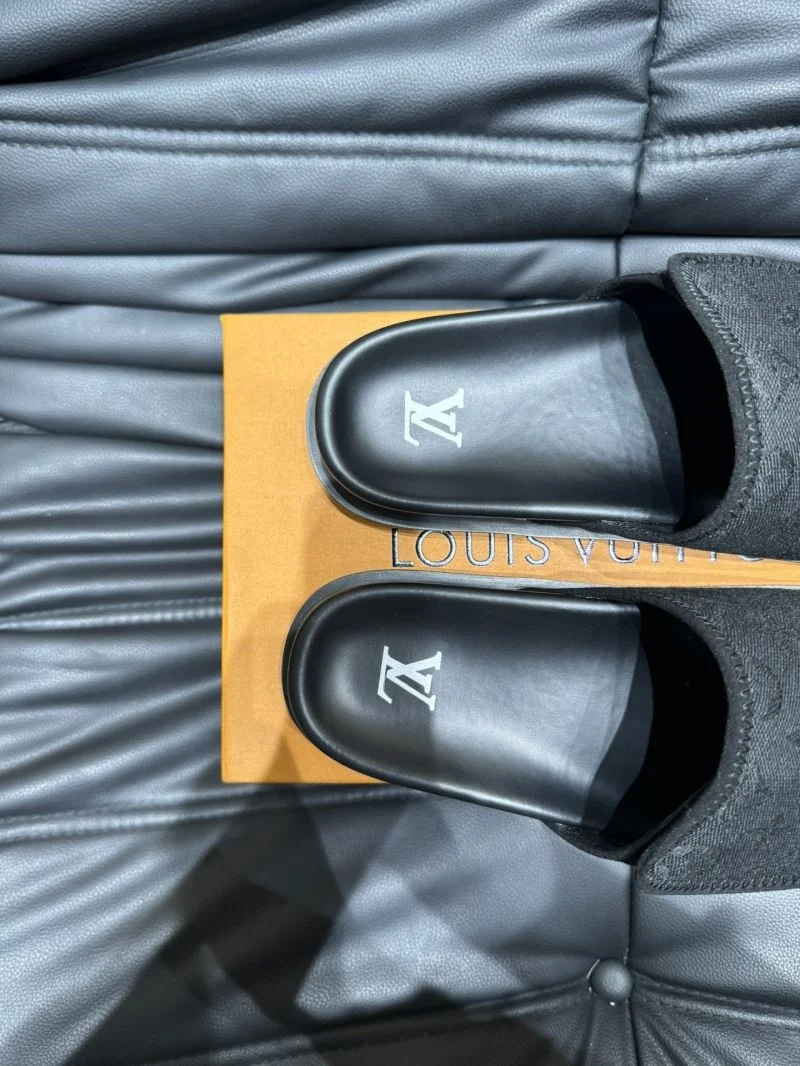 Louis Vuitton Slippers Durable 30644