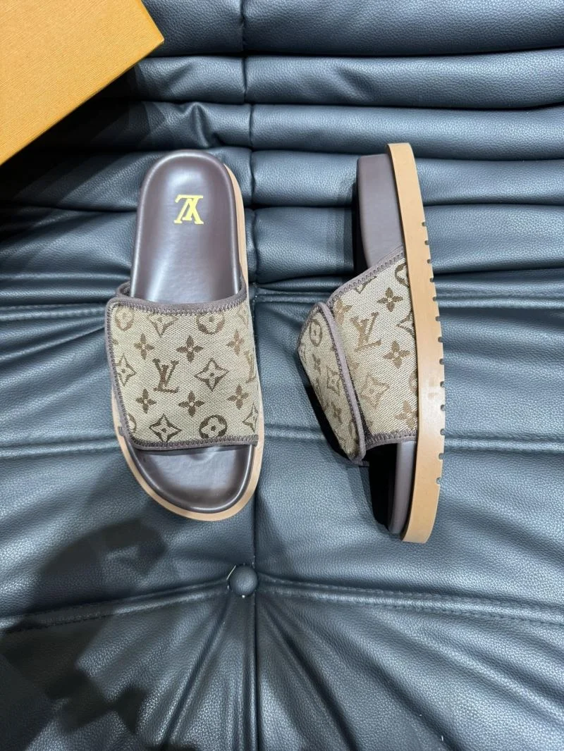 Louis Vuitton Slippers WellDesigned 30645