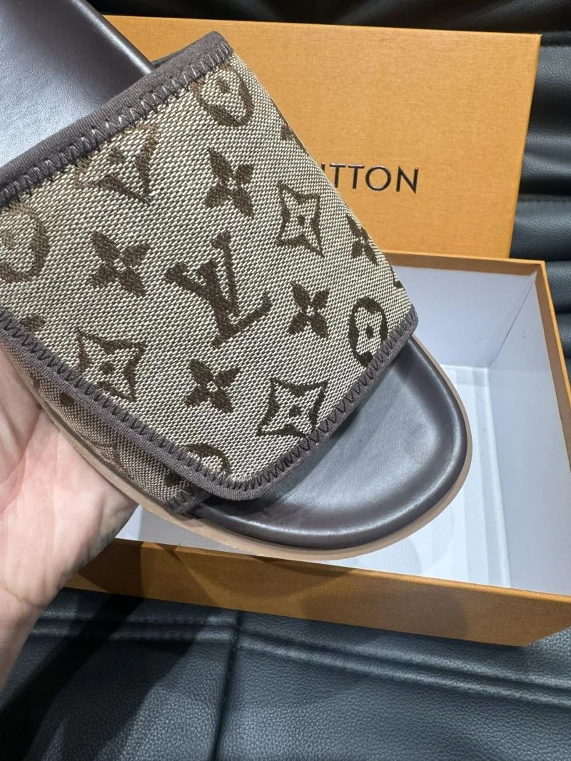 Louis Vuitton Slippers WellDesigned 30645