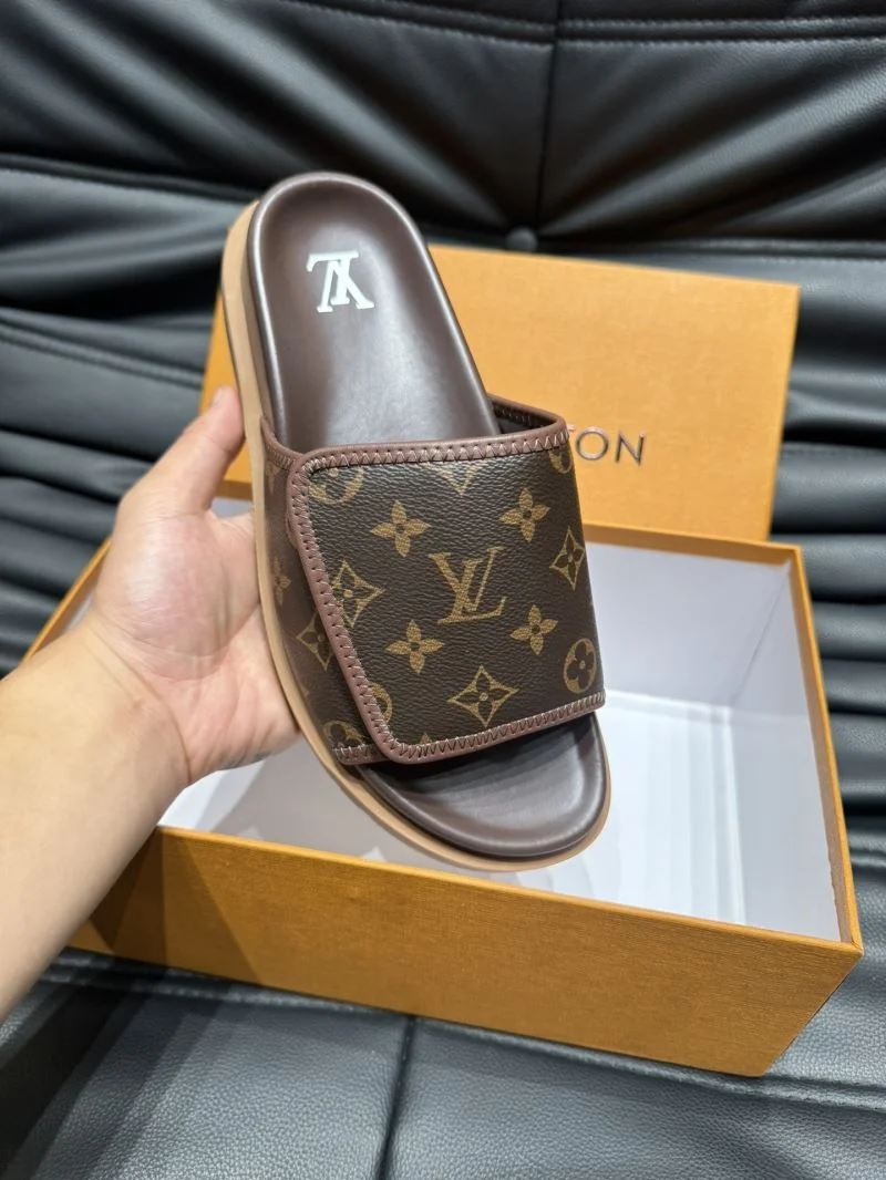 Lightweight Louis Vuitton Slippers 30627
