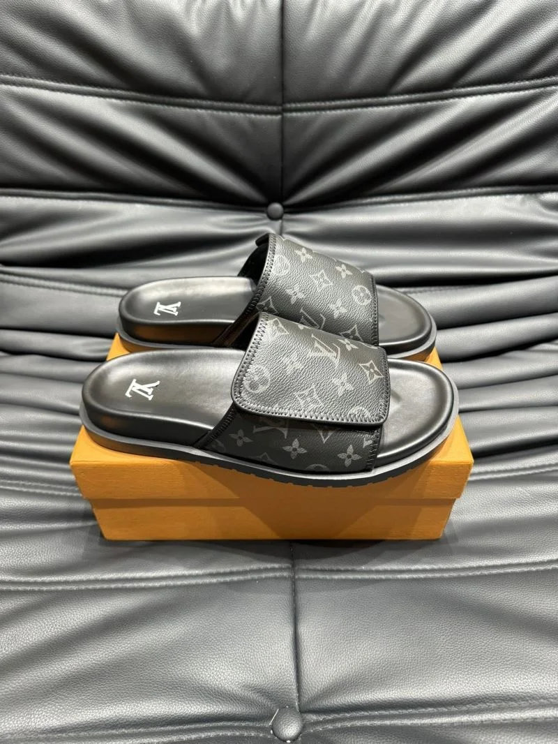 Practical Louis Vuitton Slippers 30640