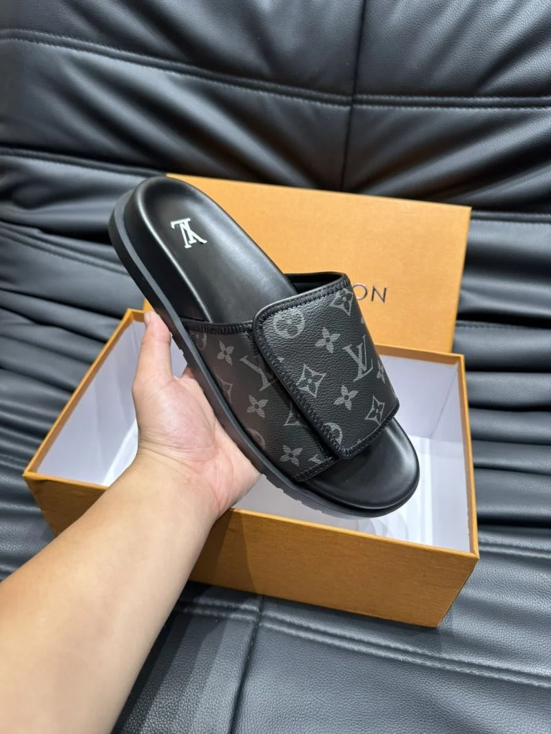 Practical Louis Vuitton Slippers 30640