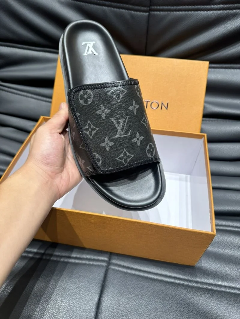 Practical Louis Vuitton Slippers 30640