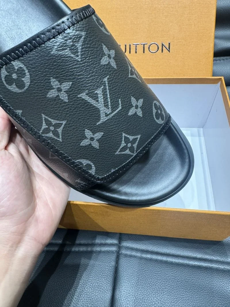 Practical Louis Vuitton Slippers 30640