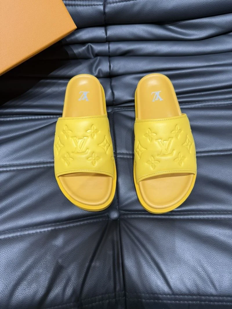 Louis Vuitton Slippers Functional 30633