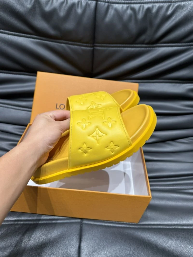 Louis Vuitton Slippers Functional 30633