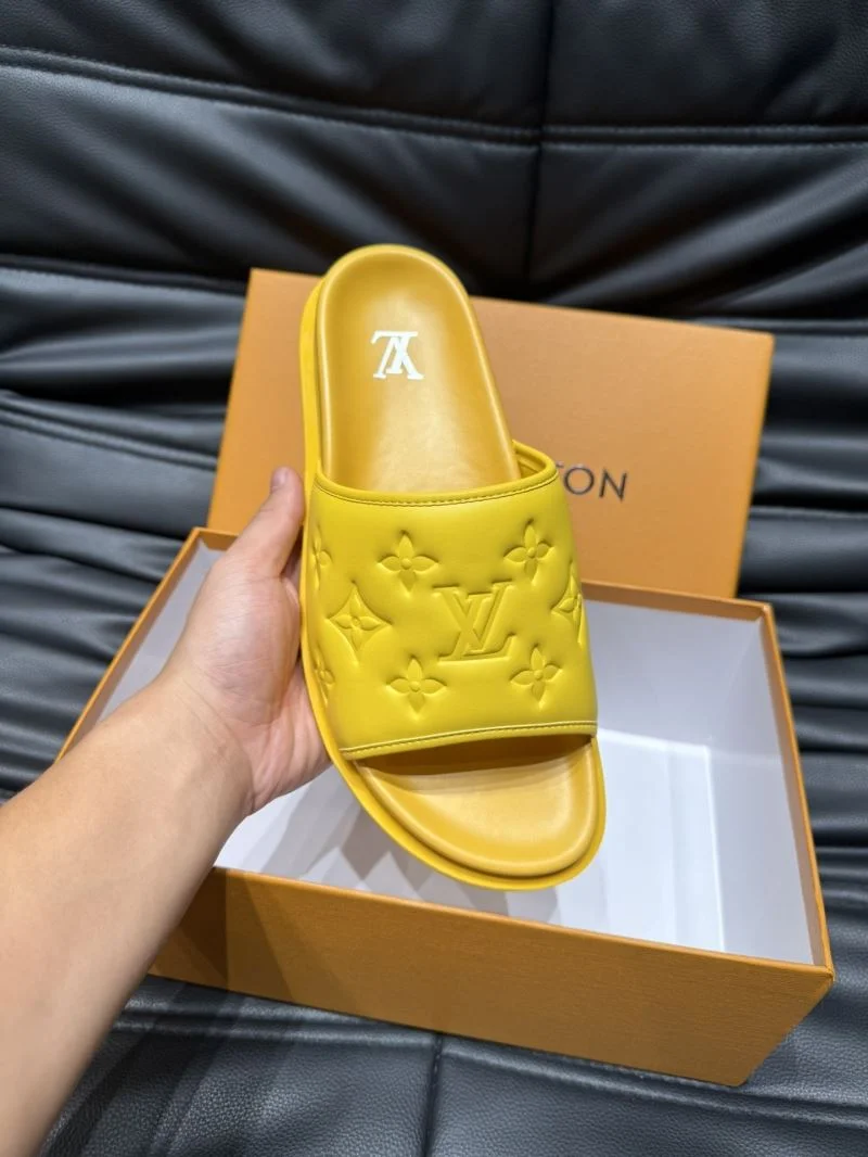 Louis Vuitton Slippers Functional 30633