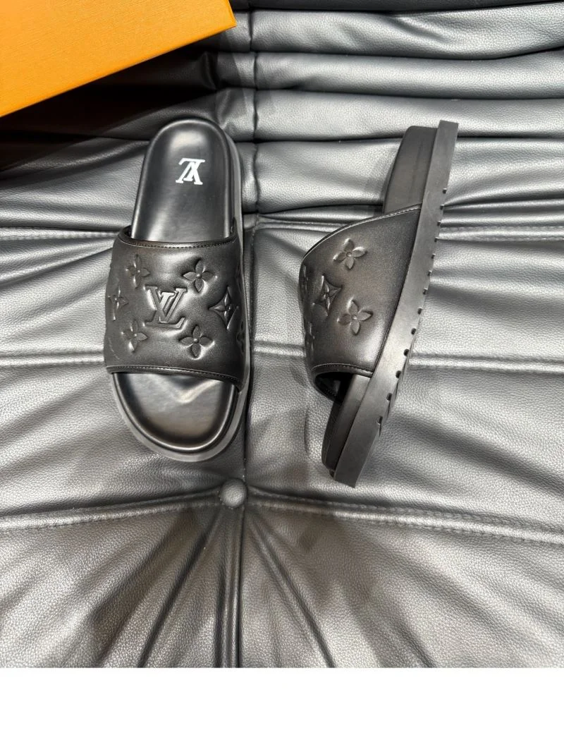 Breathable Louis Vuitton Slippers 30638