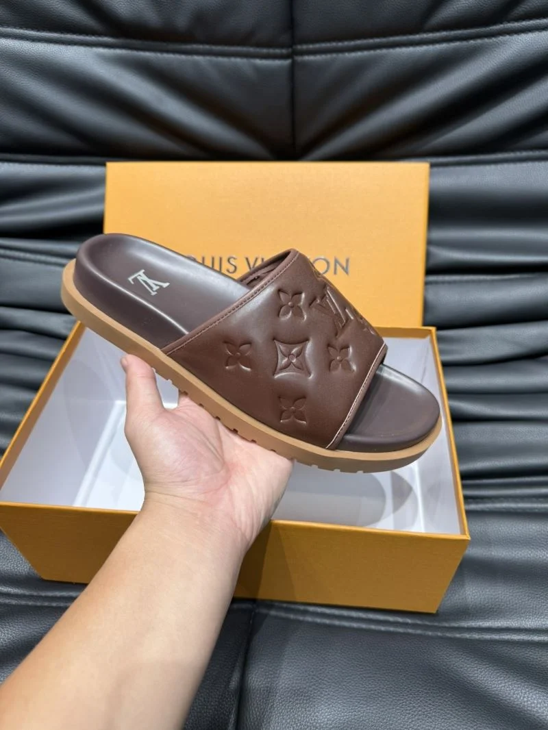 Louis Vuitton Slippers Cozy 30631