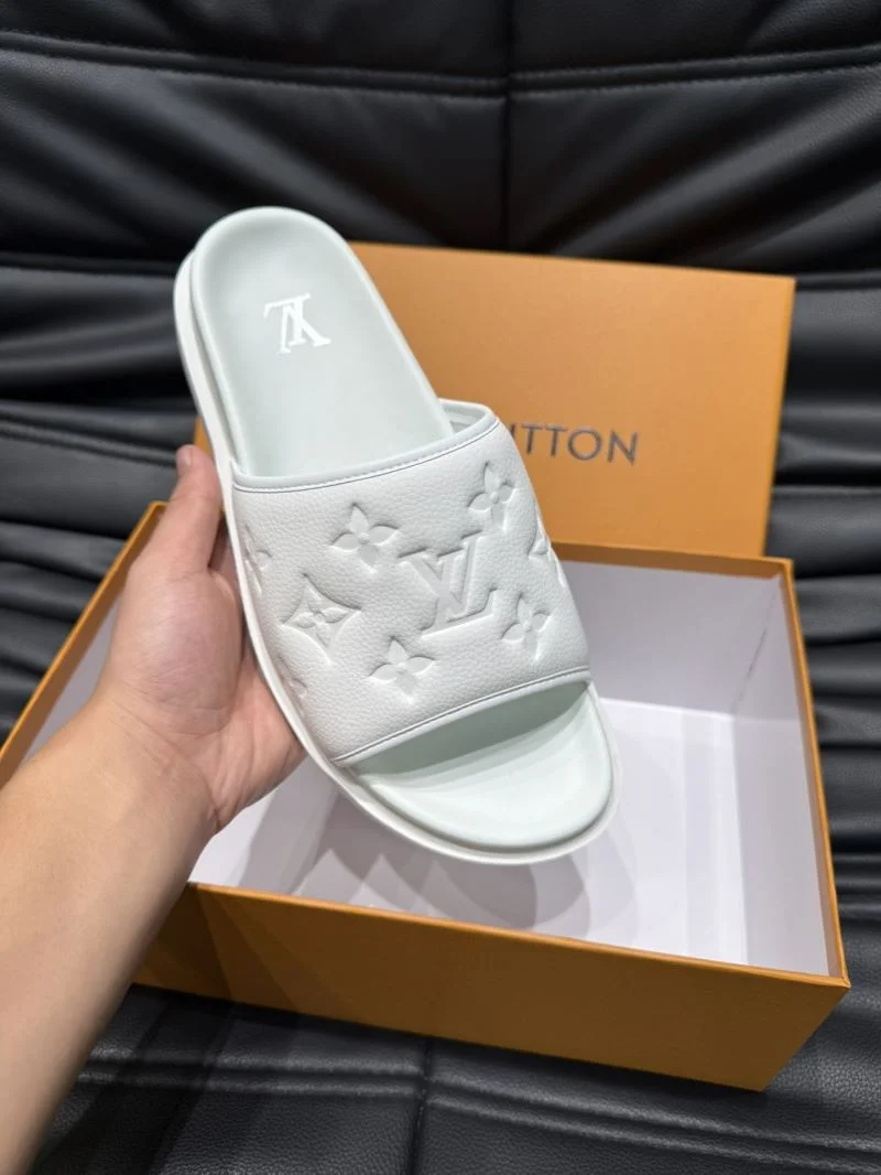 Louis Vuitton Slippers Unique 30641