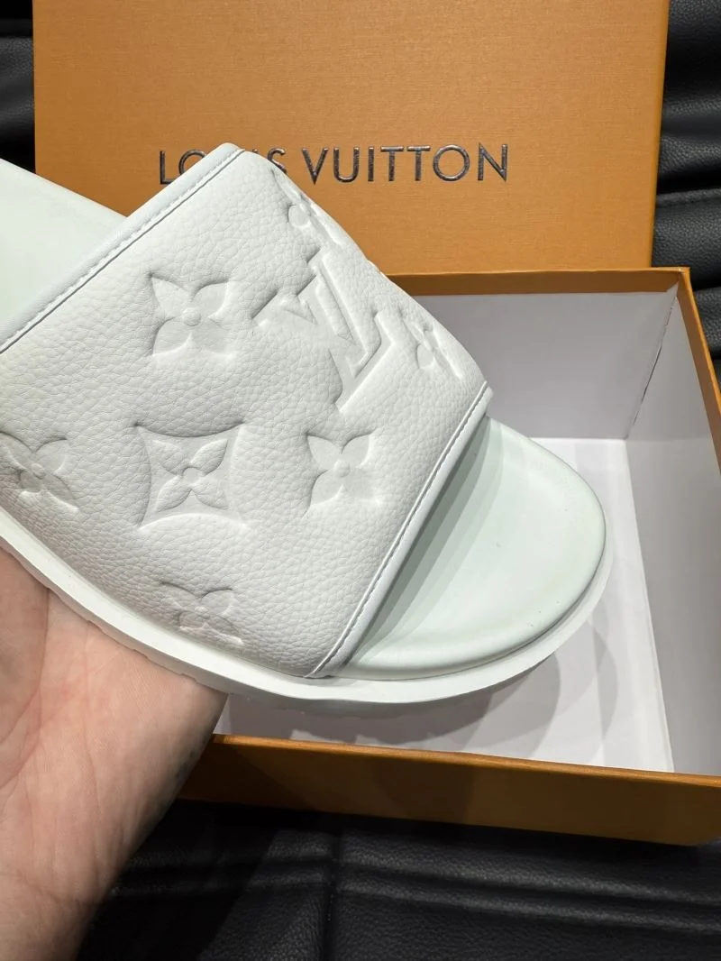 Louis Vuitton Slippers Unique 30641