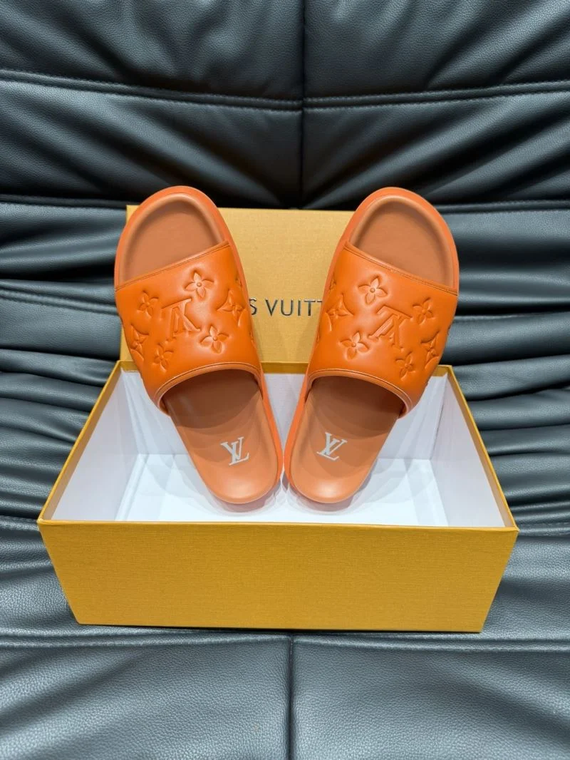 TechFriendly Louis Vuitton Slippers 30630