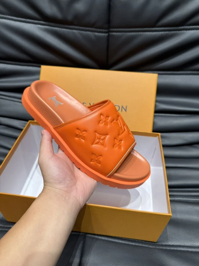 TechFriendly Louis Vuitton Slippers 30630