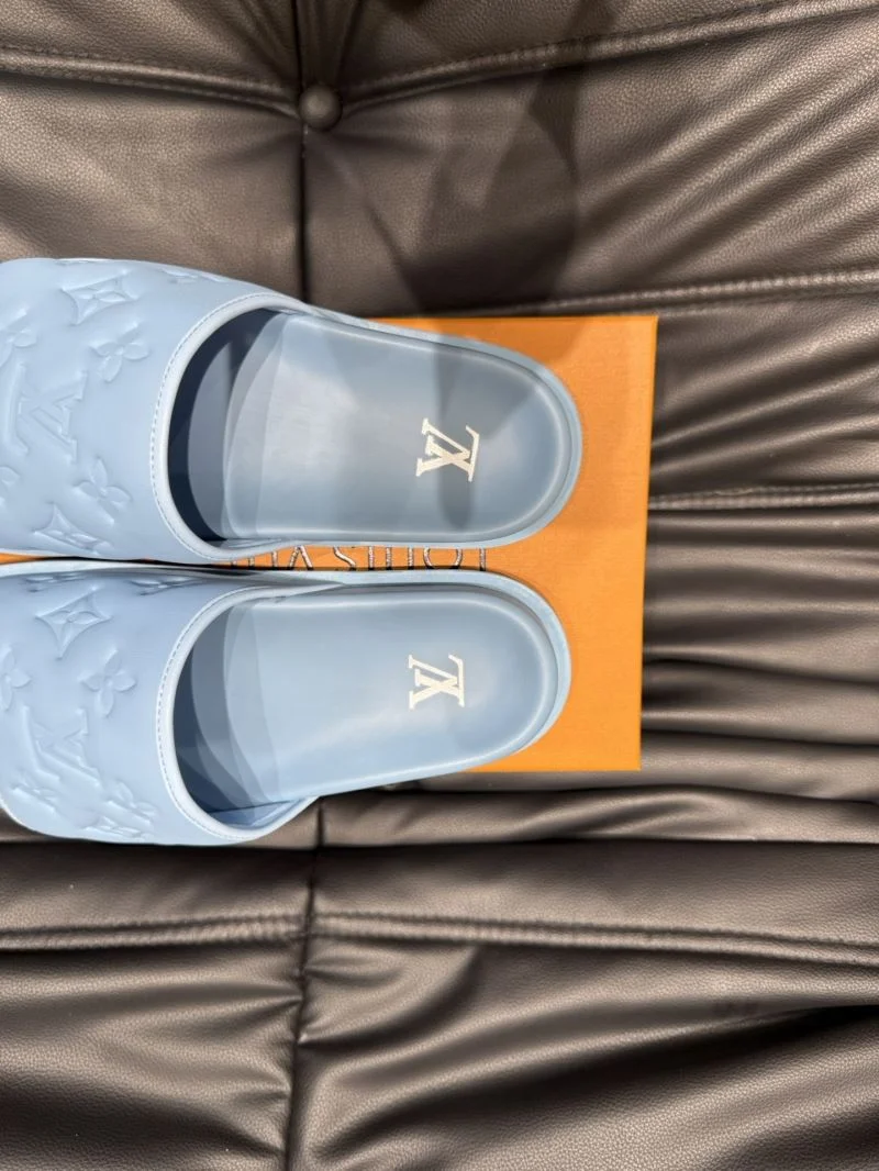 Vibrant Louis Vuitton Slippers 30642