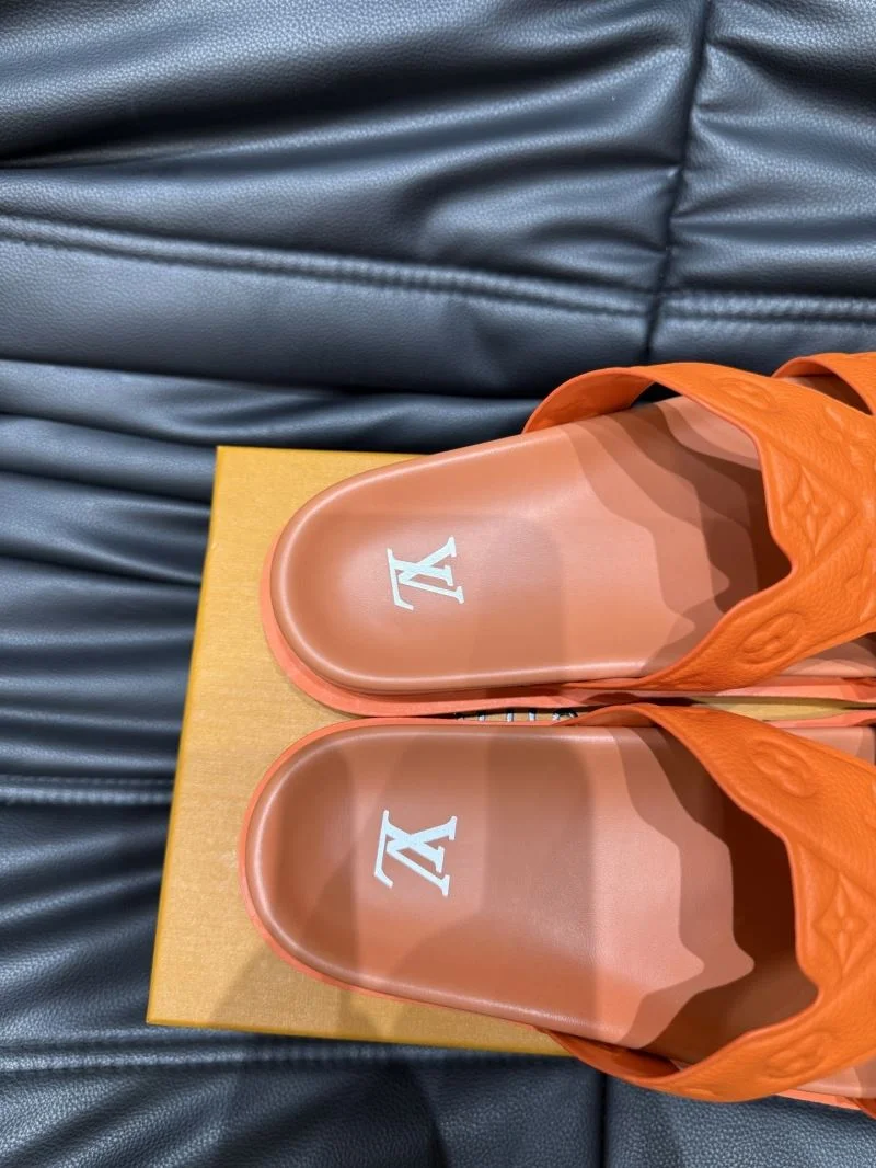 Refined Louis Vuitton Slippers 30616