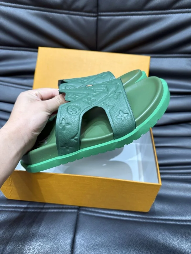 Unisex Louis Vuitton Slippers 30615
