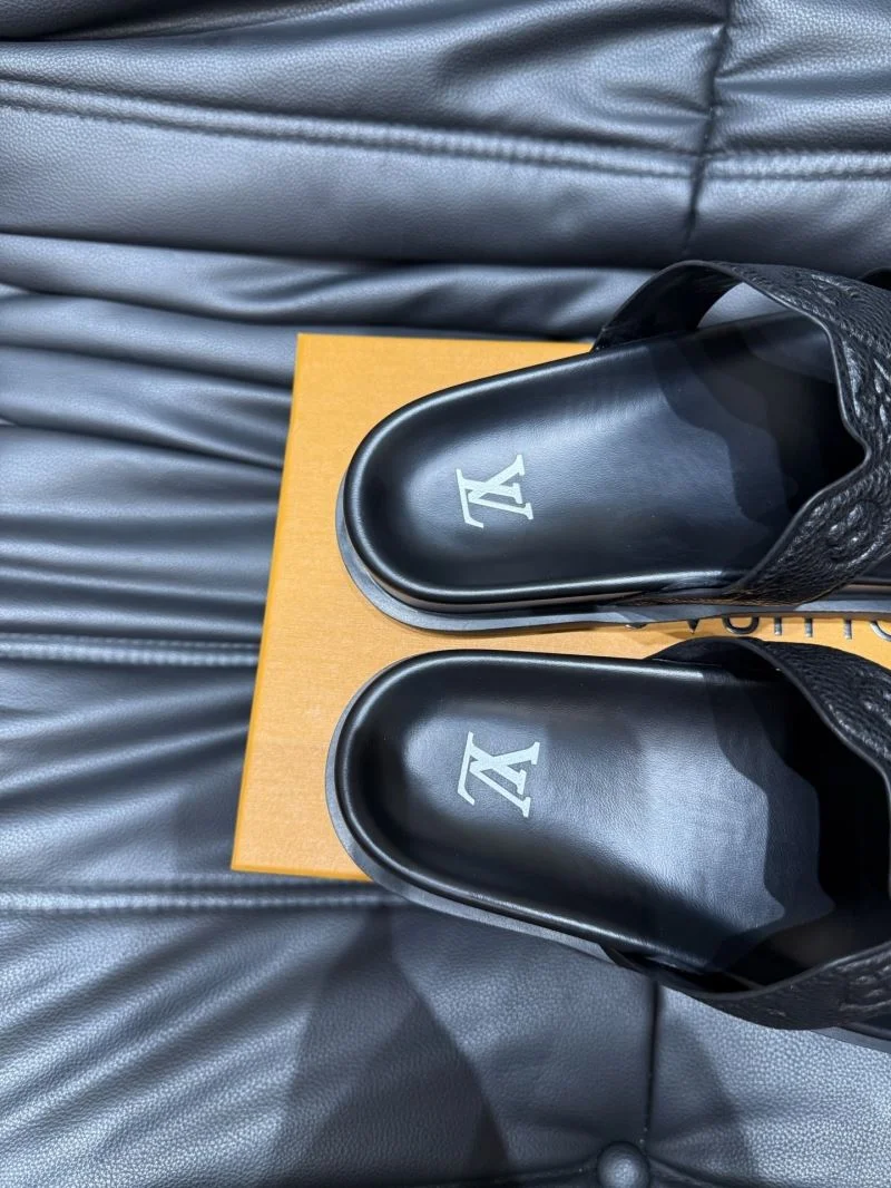 Louis Vuitton Slippers Classic 30612