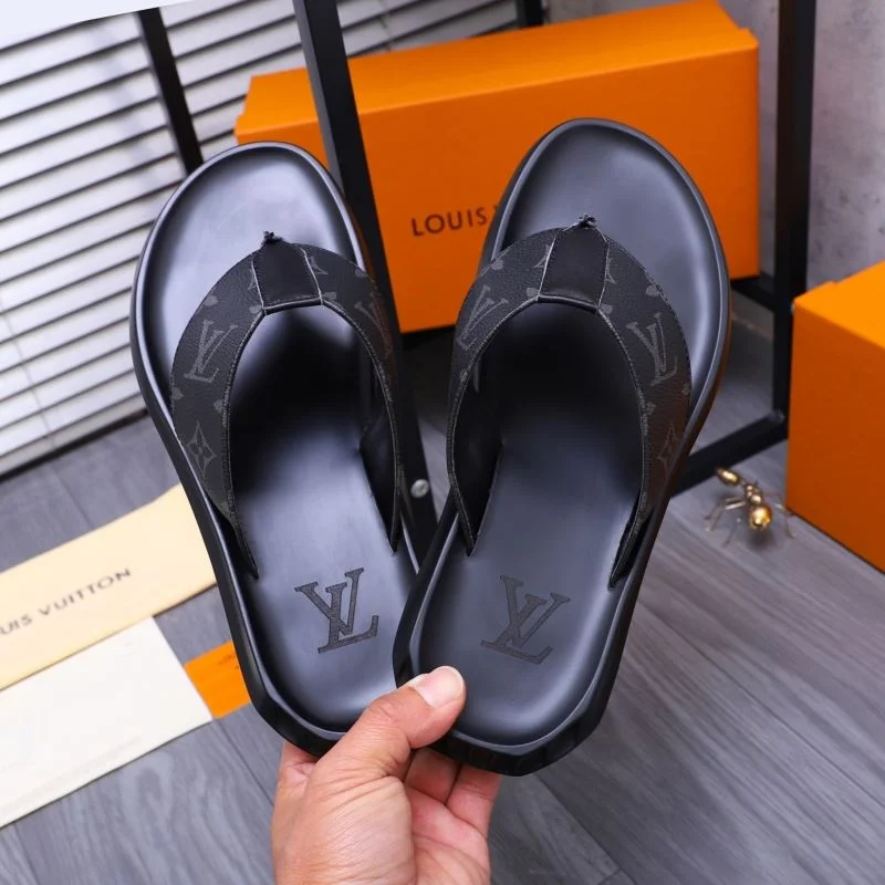 FreshLook Louis Vuitton Slippers 30611