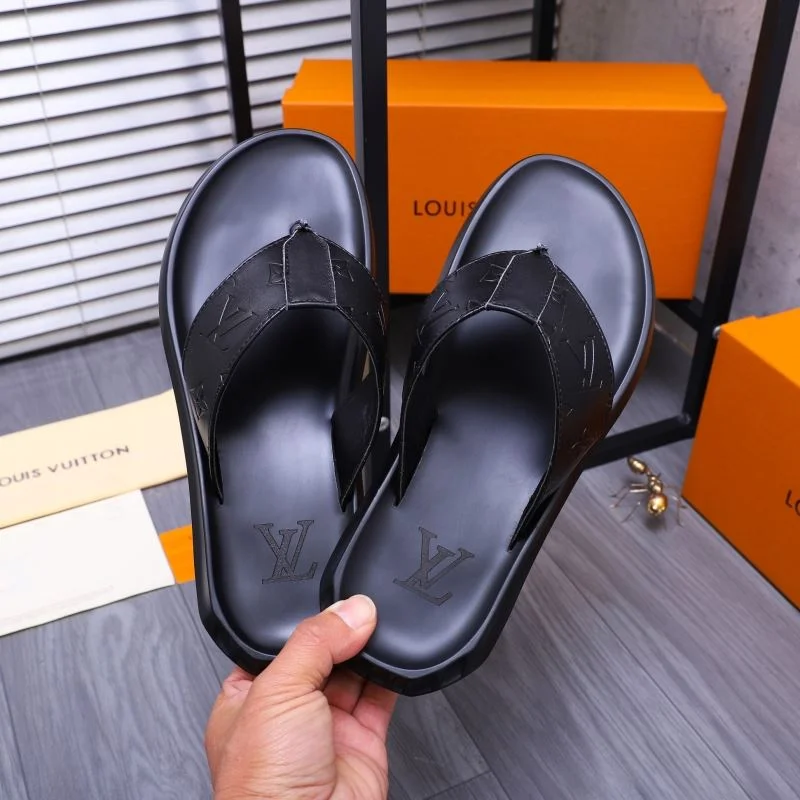 Louis Vuitton Slippers Sophisticated 30609