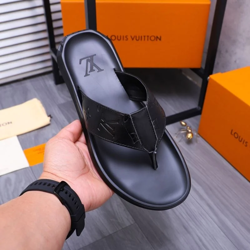 Louis Vuitton Slippers Sophisticated 30609