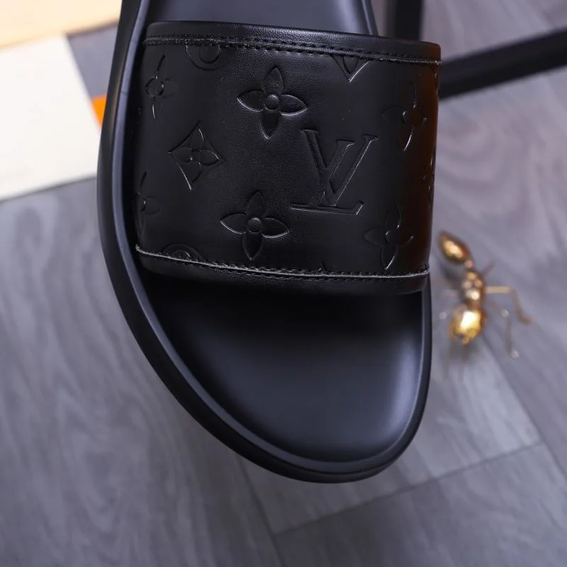 ZipUp Louis Vuitton Slippers 30606