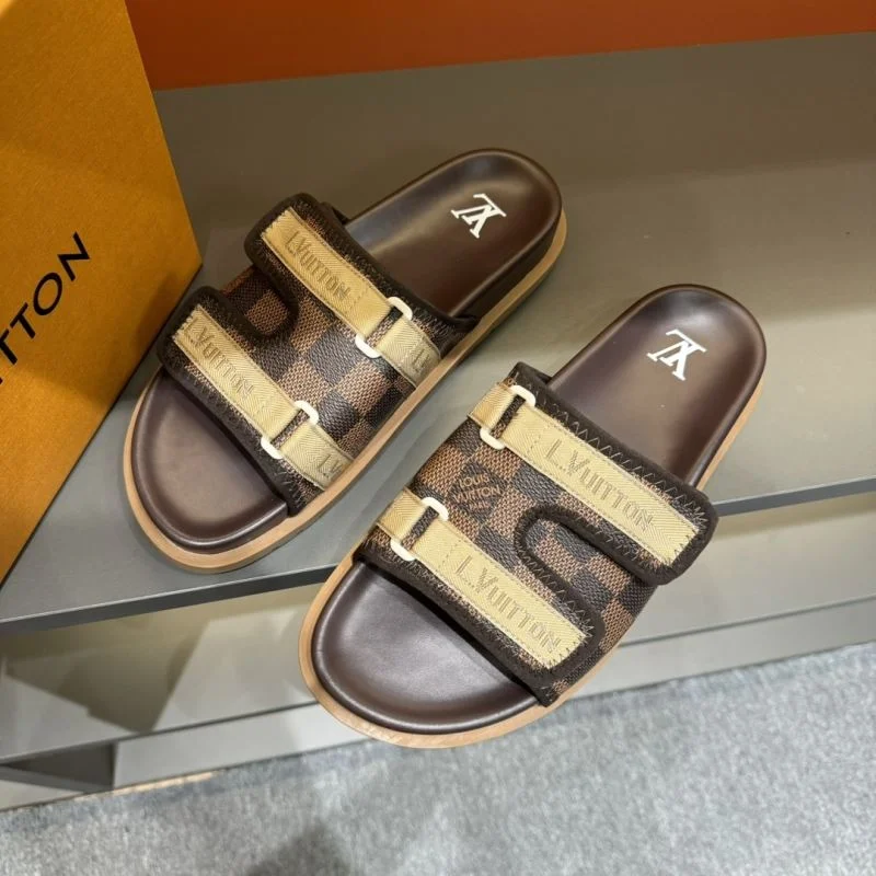 Louis Vuitton Slippers Elegant 30605