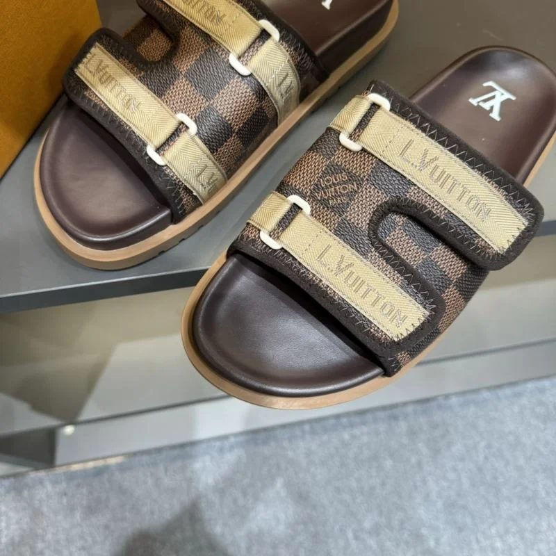 Louis Vuitton Slippers Elegant 30605