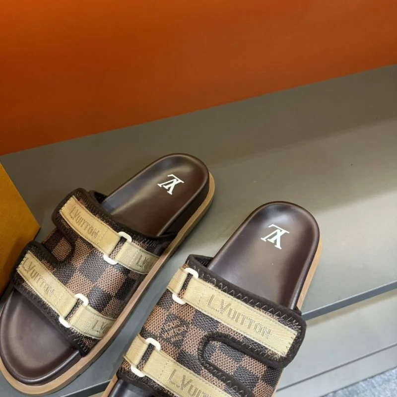 Louis Vuitton Slippers Elegant 30605