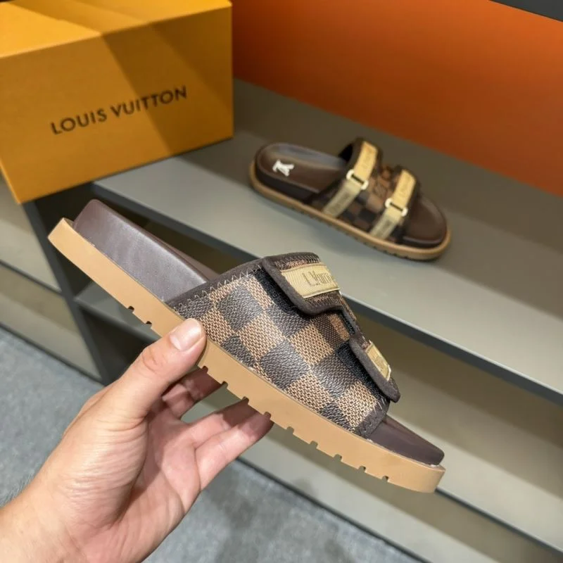 Louis Vuitton Slippers Elegant 30605