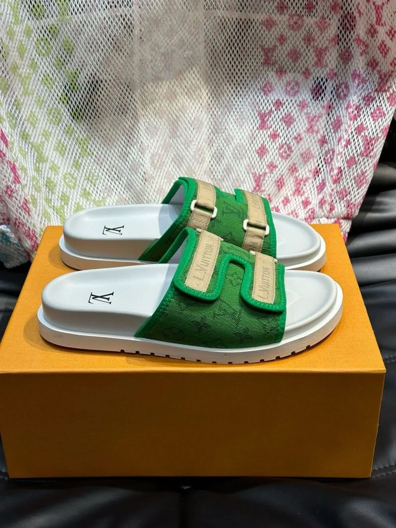 Louis Vuitton Slippers ZipUp 30603
