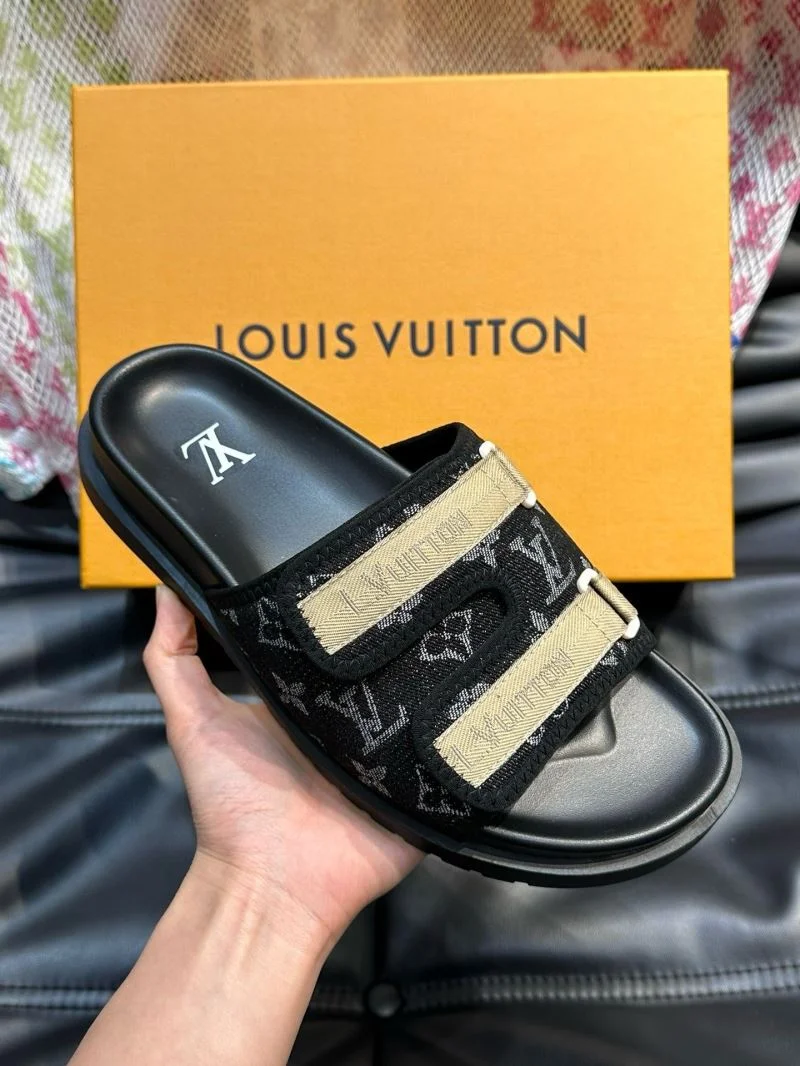 Seasonal Louis Vuitton Slippers 30579