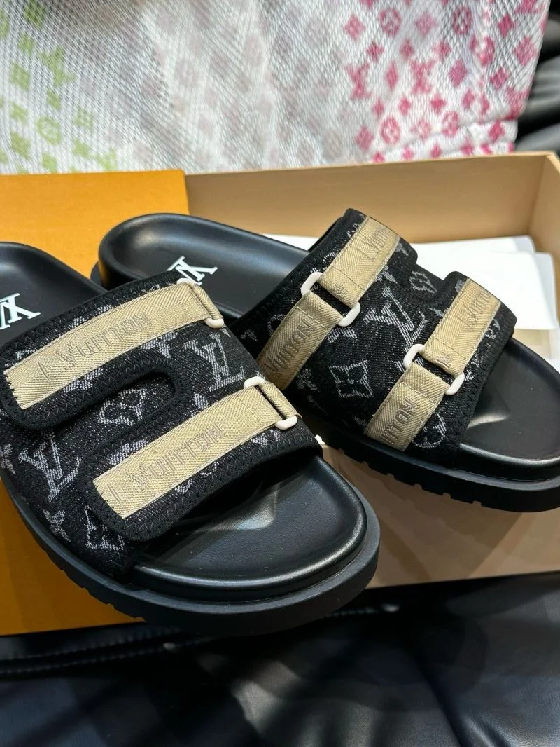 Seasonal Louis Vuitton Slippers 30579